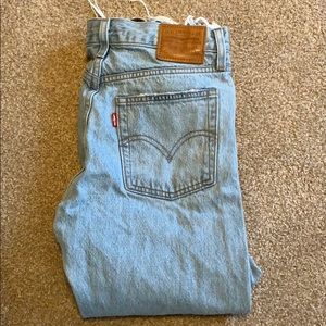 Women’s Levi Jeans